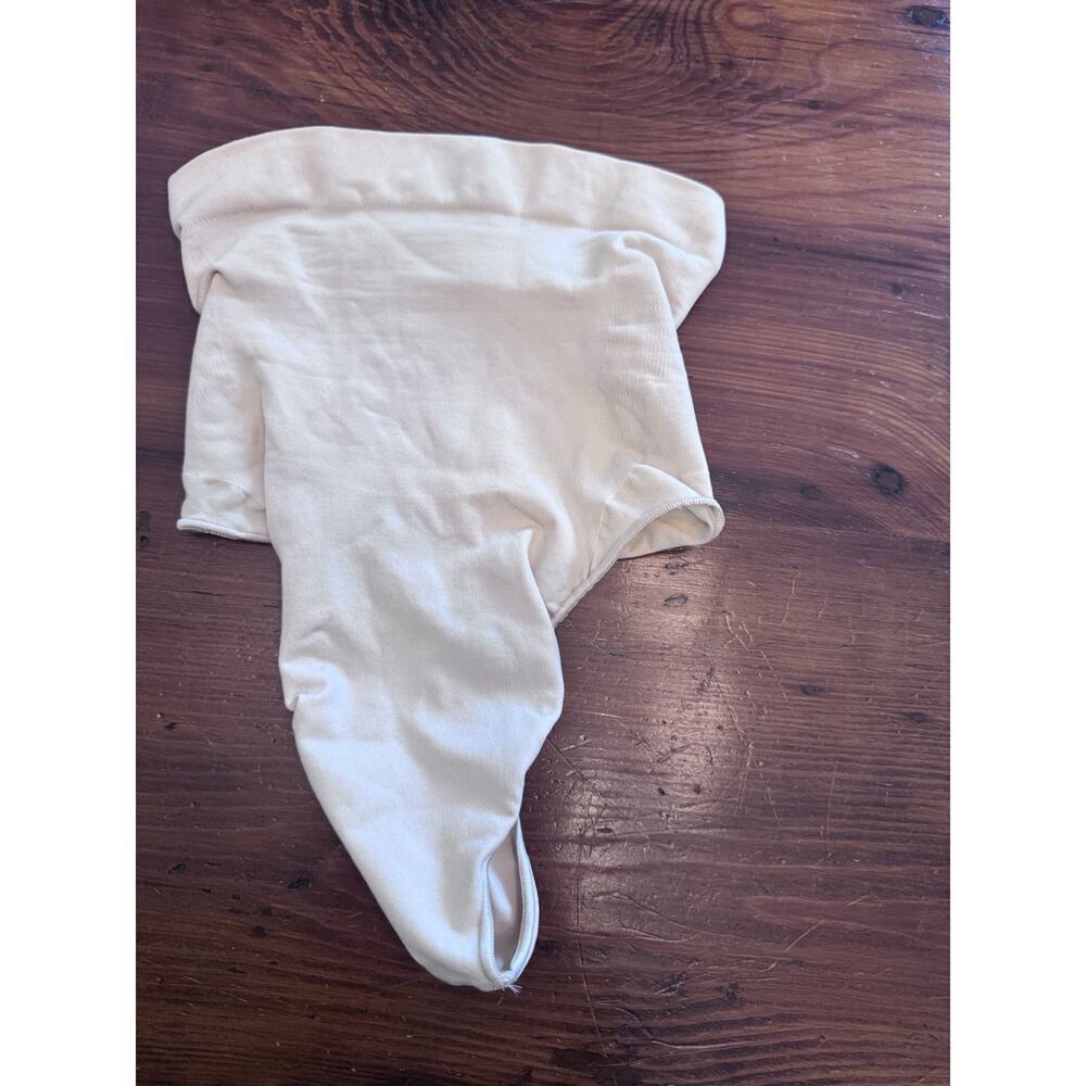 SKIMS Seamless Sculpt High Waisted Thong Sand XS NEW